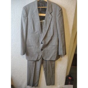 Vintage 100% Pure Wool Grey Glen Plaid 2 Piece Suit Blazer Pleated Pants Set